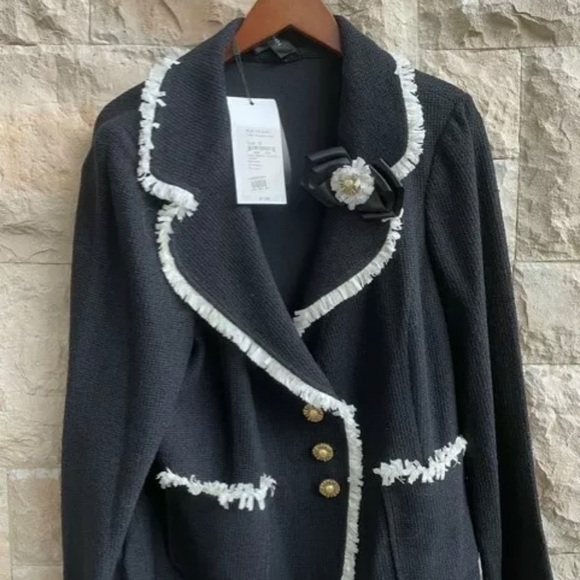 St. John Charcoal Blazer with Ivory Accents - Picture 1 of 10